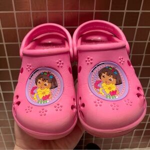 Size 7/8 Dora the explorer foam clogs